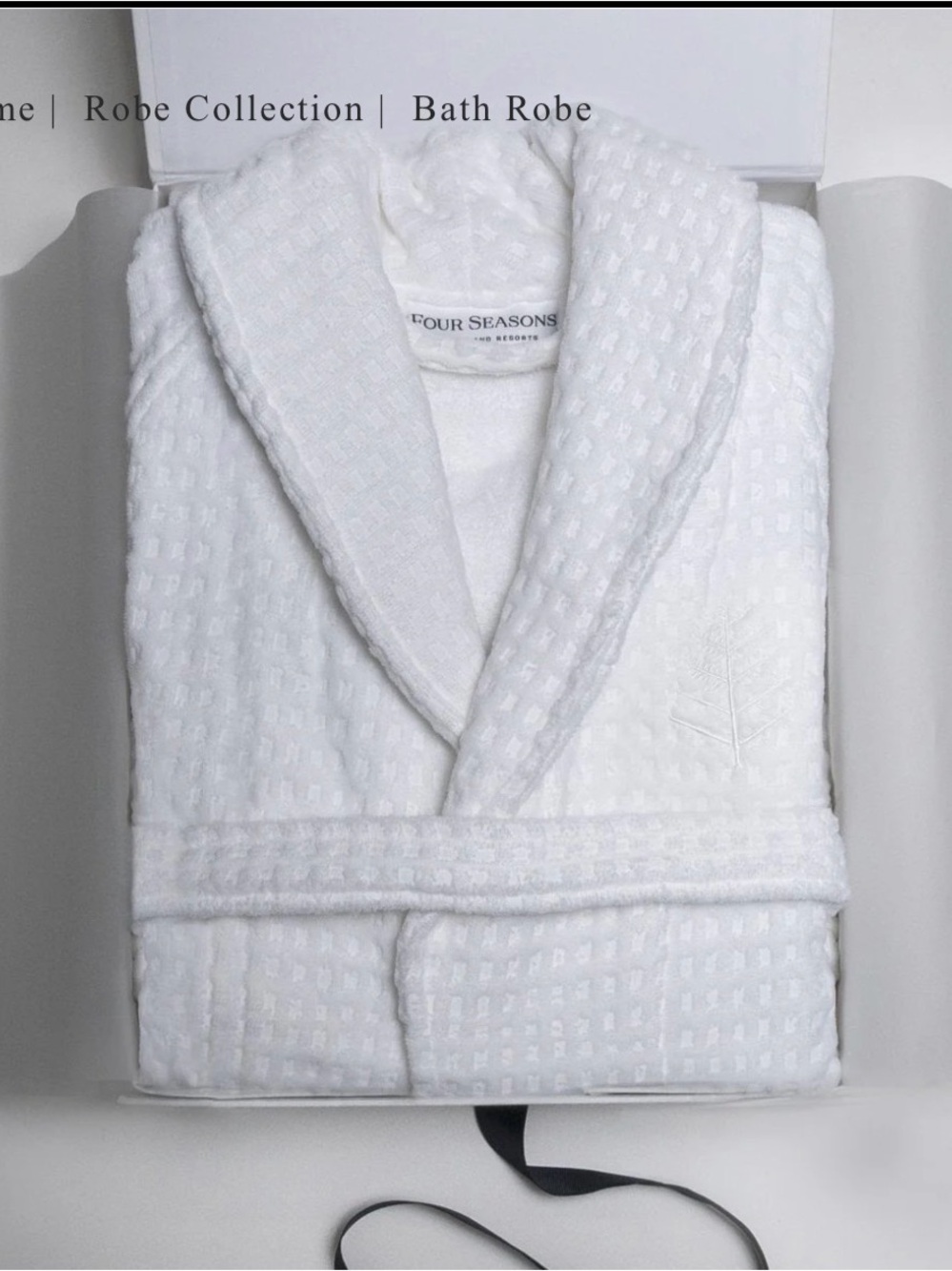 Four Seasons White Waffle Bath Robe with Shawl Collar-New